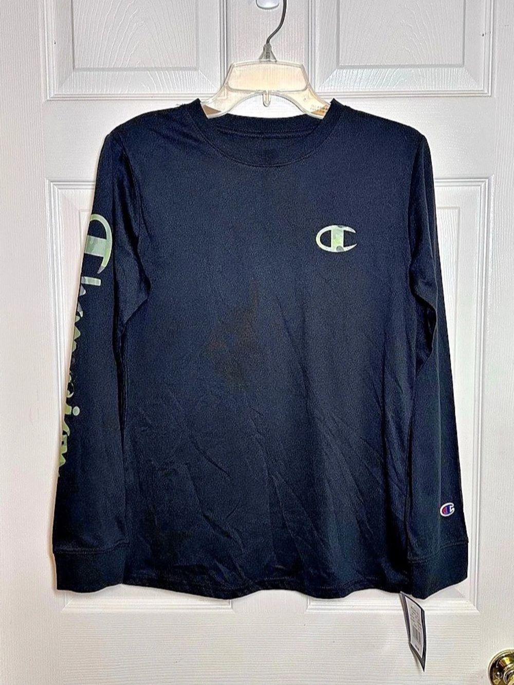 NWT Champion Black Long Sleeve T-Shirt Youth Size XL Pullover Green Camo Logo